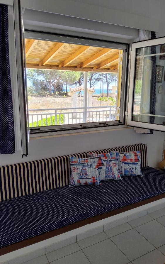 Fully Equipped Beach House At Pachia Ammos Plytra Exterior photo